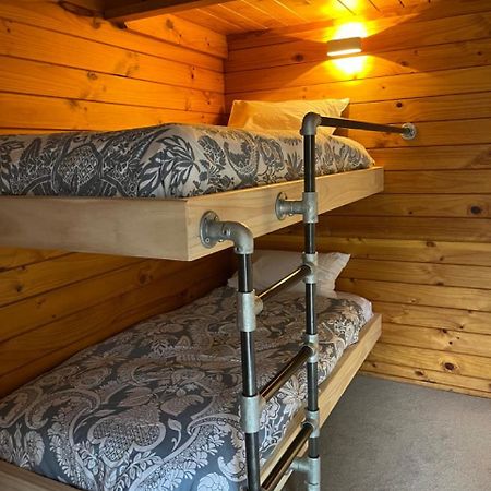 Smoke Lake Hot Springs Lodge & Camp Rotorua Exterior foto
